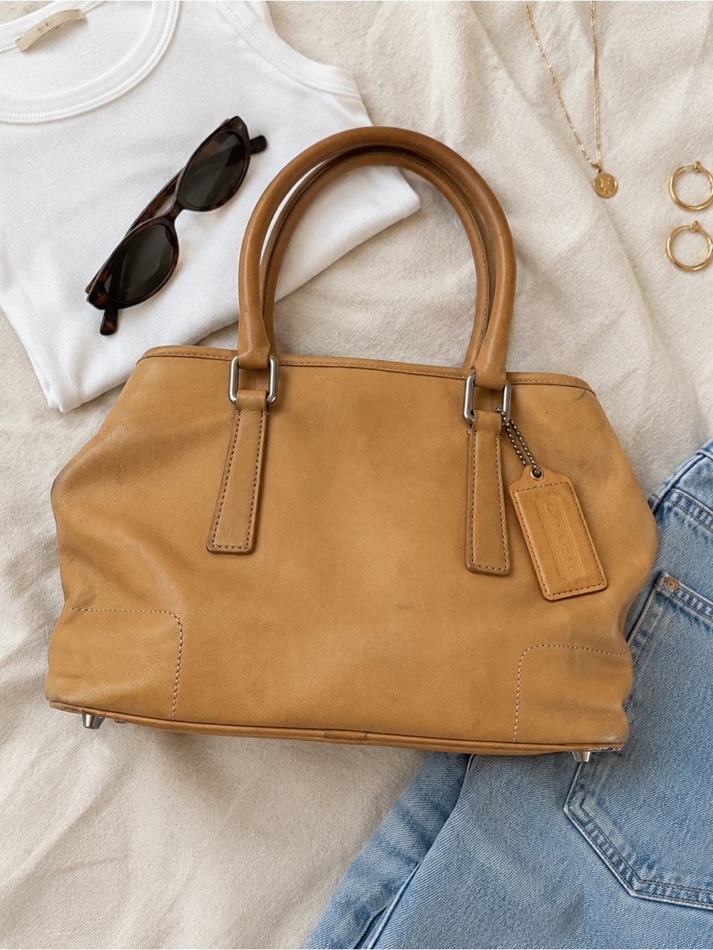 Vintage Coach  Hampton Tote / Tan Leather Satchel from 2001
